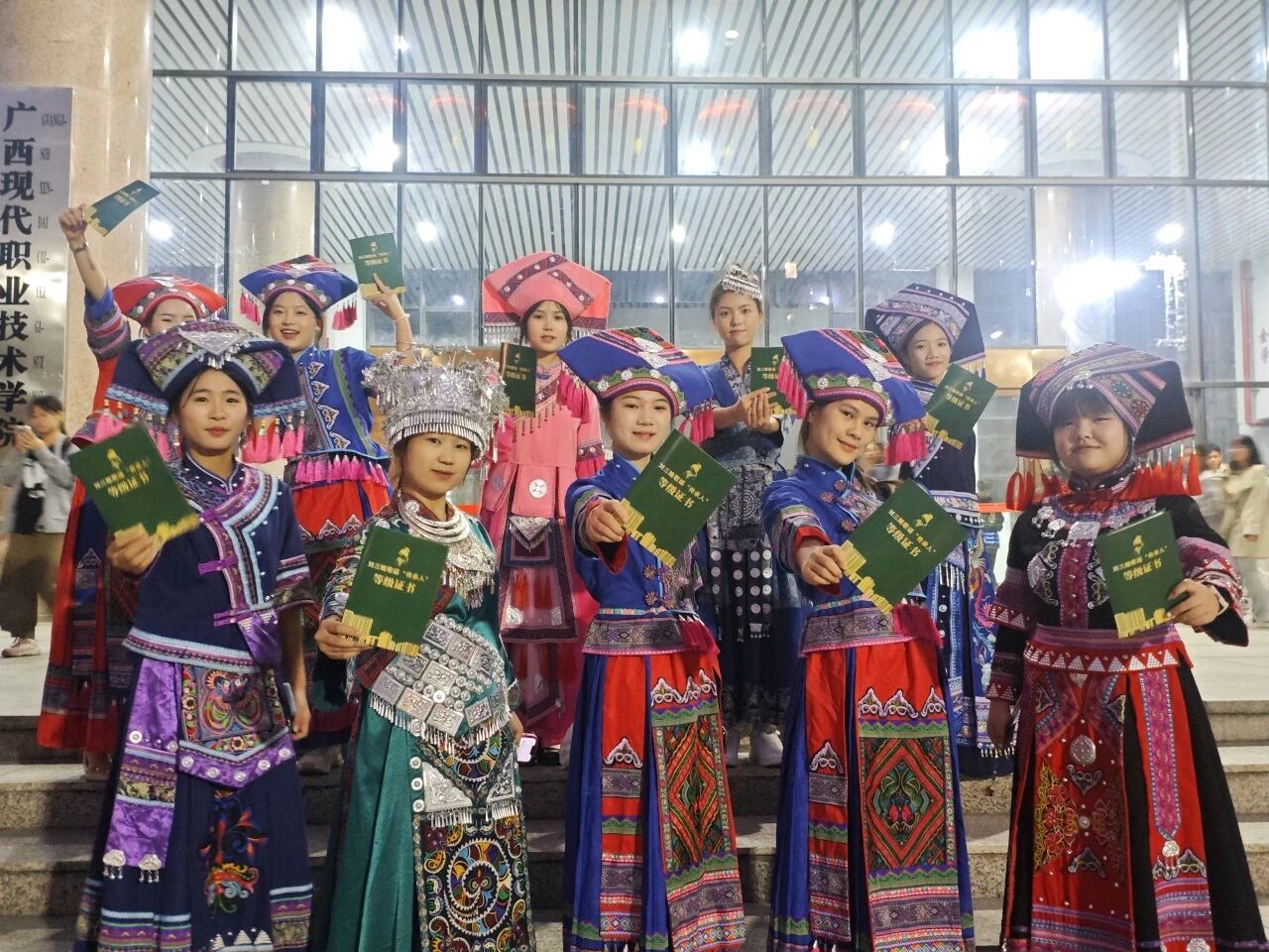 0d9e16037c044a9daece34c1decae5d9.jpg 0d9e16037c044a9daece34c1decae5d9.jpg