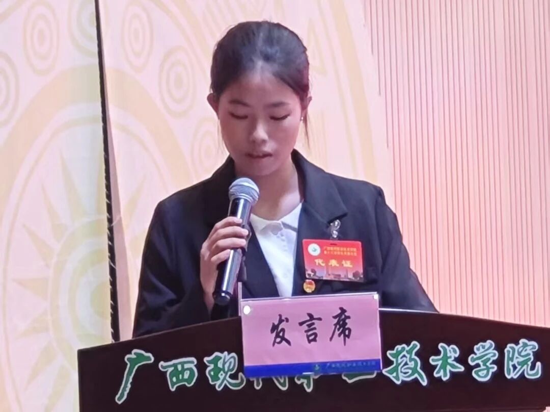 a742885f739a4aa295b6672a08c1411c.jpg a742885f739a4aa295b6672a08c1411c.jpg